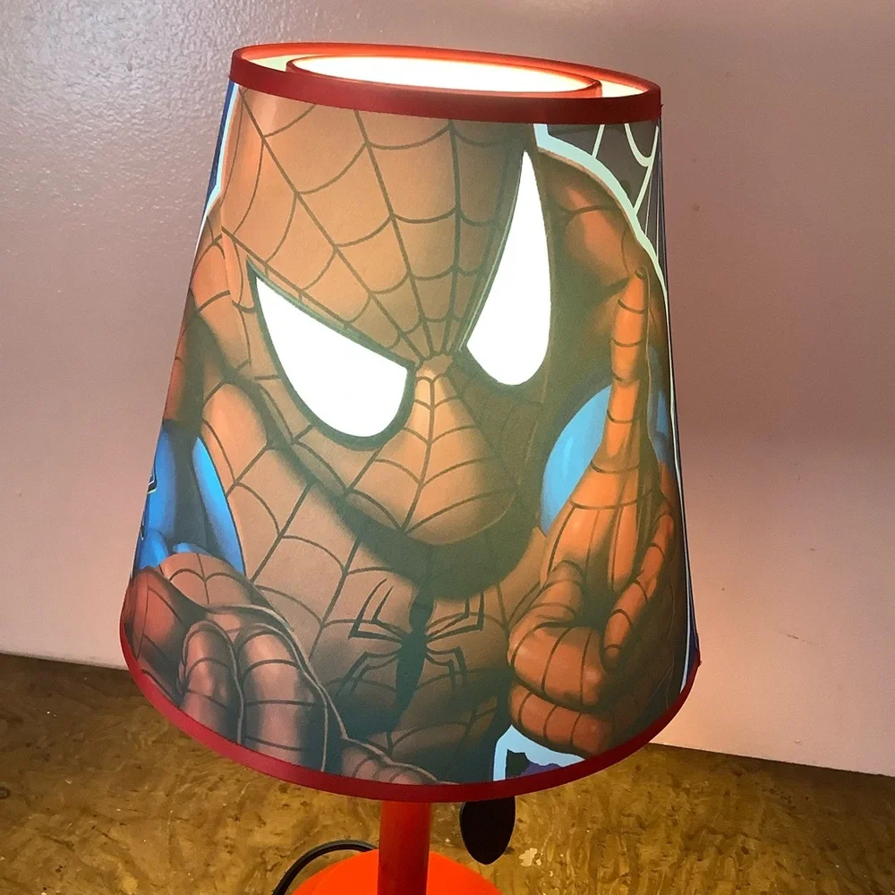 Spider-Man Lamp with 3 Dimensional Dual Layer Shade Cover -Marvel Table Lamp